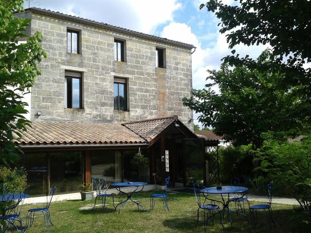 Hotel Entre 2 Mers Proche Bordeaux Carbon-Blanc Exterior photo